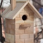 Birdhouse cu finisaj de cărămidă